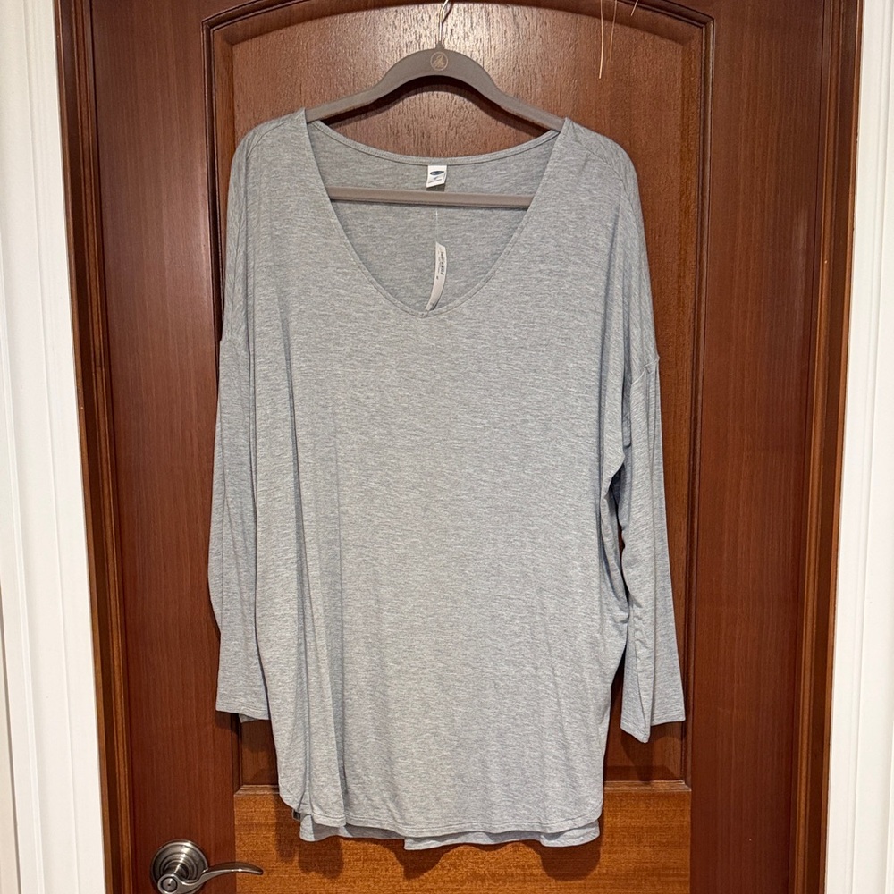 Gray Women's V-Neck tunic Top XL NWT